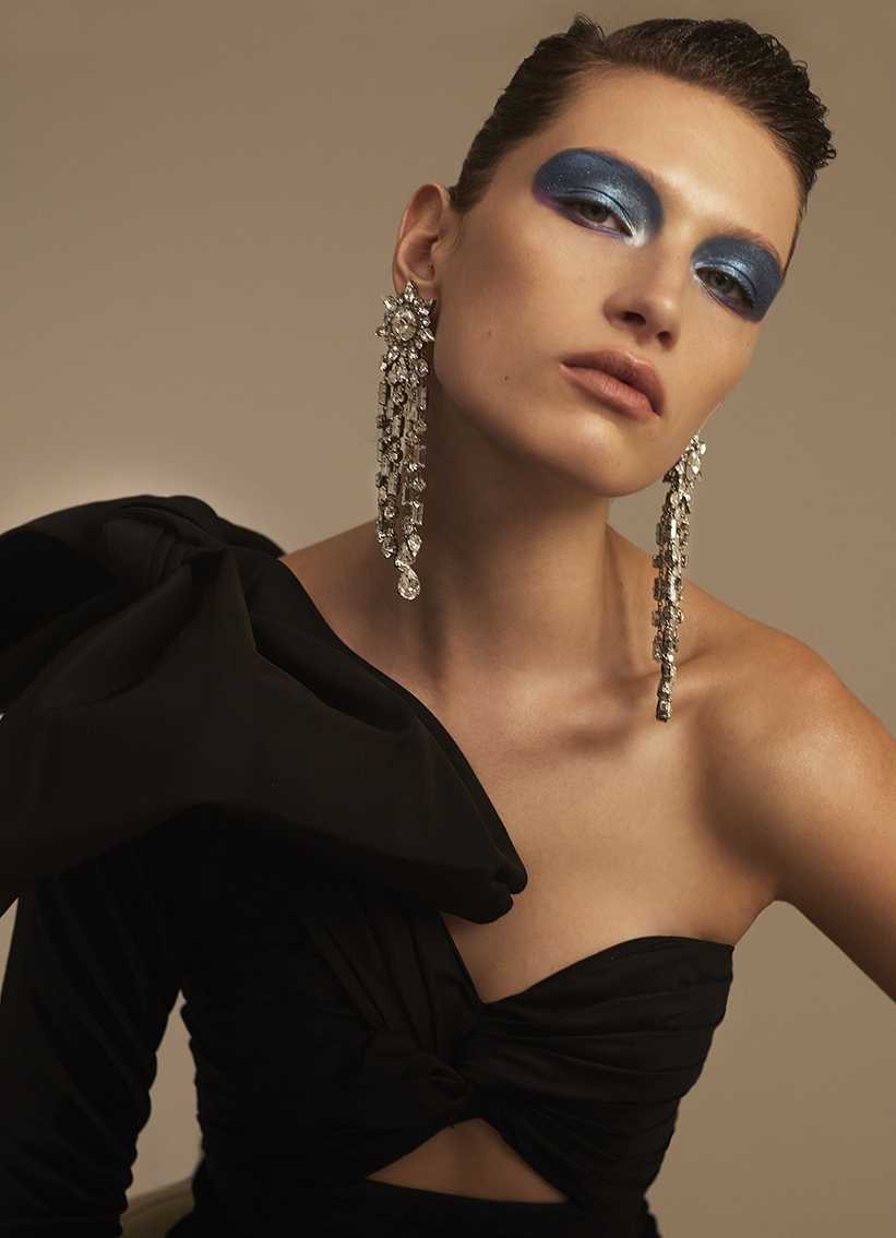 Editorial Makeup Definition Bios Pics